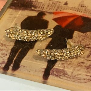 🌸 3/$30 🌸 Leaf Shape Silver Stud Earrings